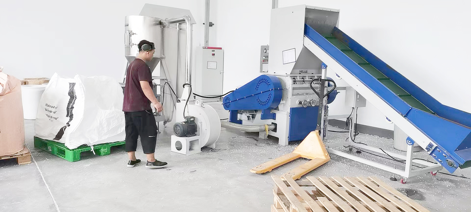 Industrial Plastic Shredder